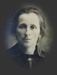 Nonno's Mother, Giulia